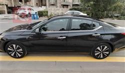 نيسان ألتيما